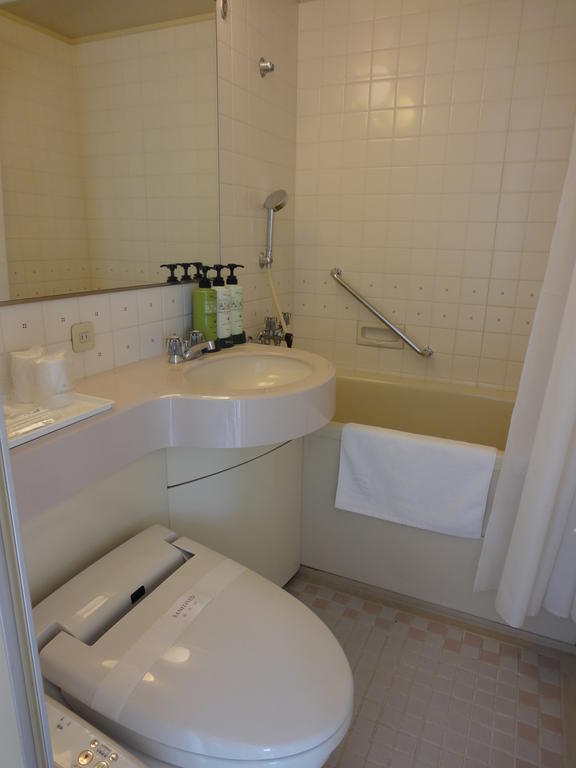 Okayama Royal Hotel חדר תמונה